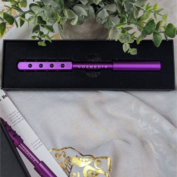NWT Cosmedix Skincare Facial Massage Roller - Picture 1 of 2